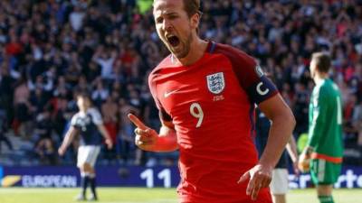En 2017, Harry Kane anotó 56 goles, dos más que Lionel Messi y tres más que Cristiano Ronaldo. FOTO EFE.