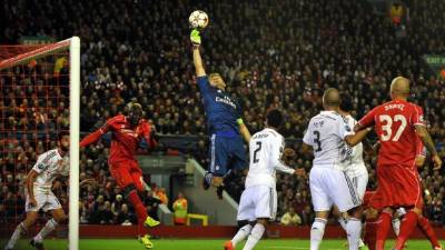 Iker Casillas durante el partido contra el Liverpool.