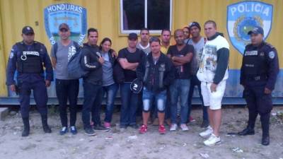 Once ciudadanos cubanos fueron retenidos cuando se conducían en un autobús de la empresa Sultana en Tegucigalpa.