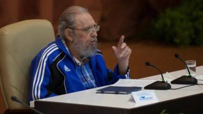 El líder cubano Fidel Castro habló durante el VII Congreso del Partido Comunista de Cuba (PCC, único) en La Habana. EFE