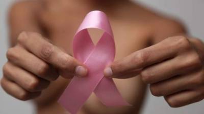 La mujer a partir de los 35 años debe realizarse la mamografía para detectar de forma temprana el cáncer de seno.