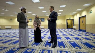 El primer ministro David Cameron se reunió con representantes de la comunidad musulmana británica. Foto: AFP