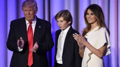 El hijo menor de Donald Trump estudia en un colegio privado de Manhattan por lo que aún no se podría trasladar a la Casa Blanca.