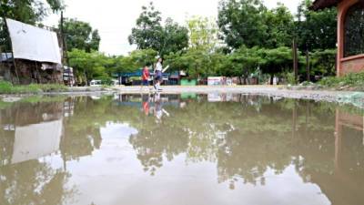 Una “laguna” hay en la tercera calle de la colonia.