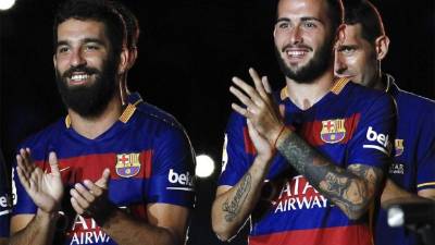 Arda Turan y Aleix Vidal ya saben cuando podría darse su debut oficial.