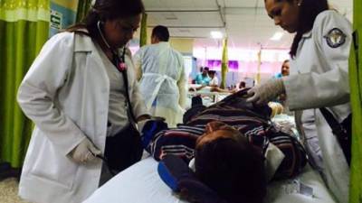 Francisco Geovany Lagos (47) es atendido en el Hospital Escuela.