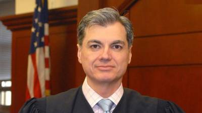 El juez de origen colombiano, Juan Merchan, lidera el caso judicial contra Trump por supuestas falsificaciones contables.