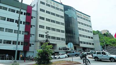 <b>Las finanzas de la estatal es uno de los aspectos más señalados por organismos crediticios.</b>