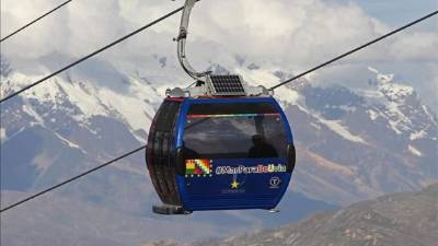 Vista de una de las cabinas del teleférico en La Paz, Bolivia. EFE/Archivo