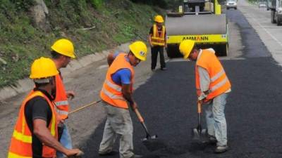 Las labores de bacheo que hace el Insep.