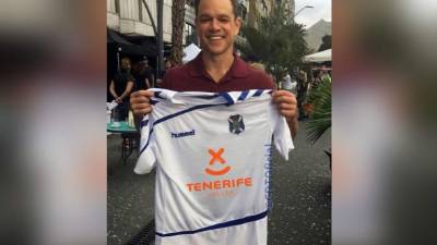 Matt Damon con la camiseta del Tenerife. Foto Twitter