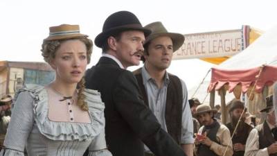 Amanda Seyfried durante el rodaje de 'A Million Ways to Die in the West'.