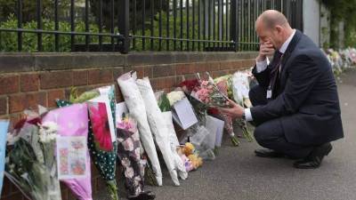 Los británicos lamentaron la muerte de la maestra Ann Maguire, ocurrida a manos de uno de sus estudiantes.