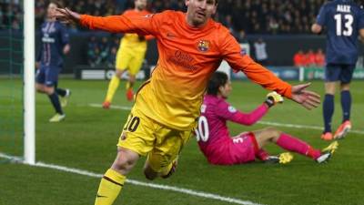 A las 12:45 del mediodía arranca el duelo en el Parque de los Príncipes en París.