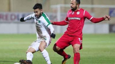 Alfredo Mejís (rojo) milita en el Xanthi F. C. de la Super Liga de Grecia.
