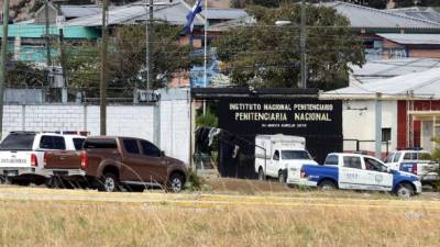 Las autoridades no permitieron el ingreso de la prensa a las oficinas del Instituto Nacional Penitenciario (INP).