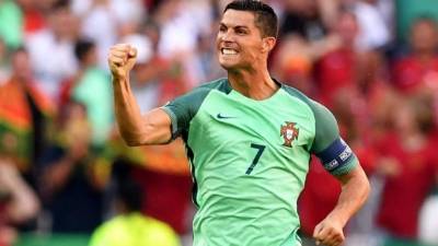 Cristiano Ronaldo celebrando uno de sus goles contra Hungría. Foto AFP