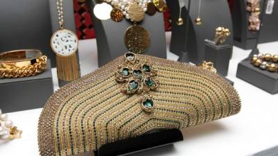 La bella colección del mexicano Daniel Espinoza ha captado la atención por su mezcla de materiales.