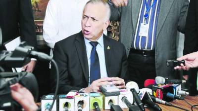 El presidente del Congreso Nacional presentó el informe de gestión 2014-2015