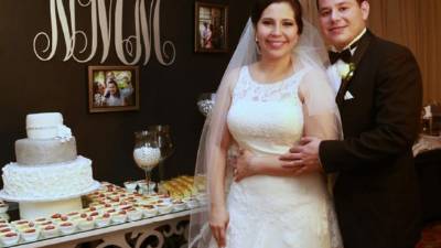 Nadia Pineda y Manuel Martínez disfrutaron en todo momento su fiesta matrimonial. Fotos: Amílcar Izaguirre
