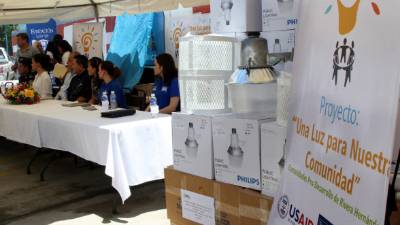 Las lámparas serán colocadas en todas las colonias de la zona.