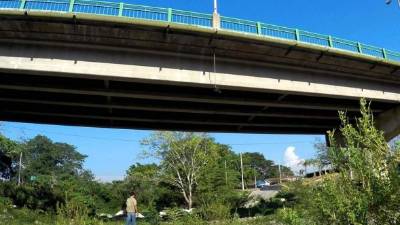 Así está el Río de Piedras. LA PRENSA realizó un recorrido y se comprobó que el verano también le pasa factura a la ciudad. Foto: Yoseph Amaya