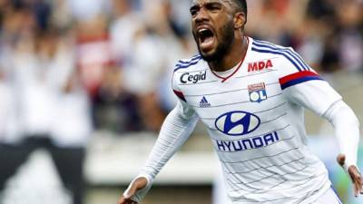 Lacazette es sensación en la Liga de Francia.