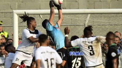 Honduras Progreso y Juticalpa empataron 1-1 y forzaron una triangular.