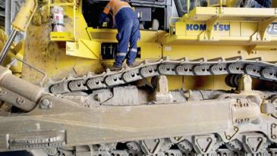 Las ventas en China del fabricante de equipos de construcción y minería Komatsu han caído 61% desde 2011.