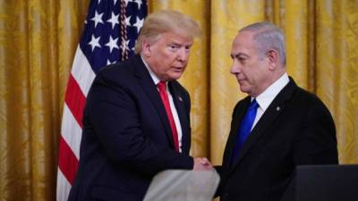 El primer ministro israelí, Benjamin Netanyahu, y el presidente estadounidense Donald Trump presentaron hoy un controversial plan de paz para Israel./AFP.