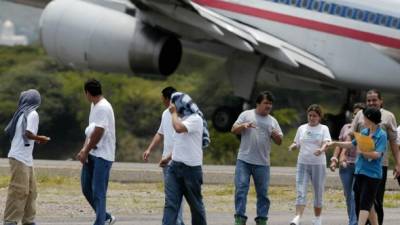 Un grupo de hondureños deportados desde Estados Unidos. Foto: Archivo.