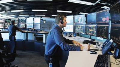 El centro de control de BHP en Perth, Australia, monitorea el despacho de mineral de hierro desde las minas a los puertos.