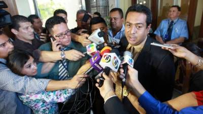 El abogado defensor de la familia Gutiérrez, Andrés Asfura, al momento de salir de la audiencia anunció la apelación a la resolución.