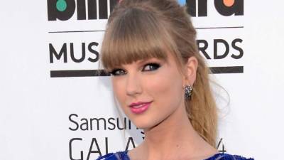 La reconocida cantante Taylor Swift fue nominada por segunda vez.