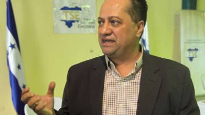 Alejandro Martínez, del Tribunal Electoral.