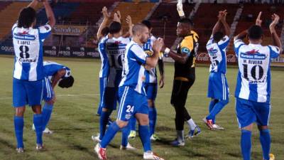 El Victoria pasa la escoba en su plantilla.