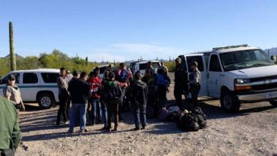 La Patrulla Fronteriza afirma que detiene a más de mil inmigrantes en la frontera entre Texas y México./Twitter CBP.