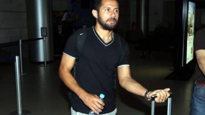 Alfredo Mejía a su llegada a Tegucigalpa. Foto Ronald Aceituno