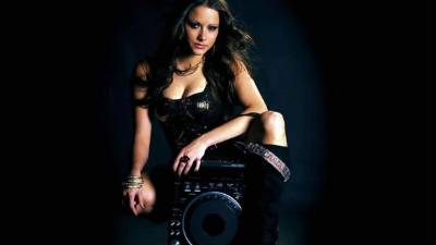 La hondureña Carolina Zavala es la favorita en las fiestas en Nueva Orleans.