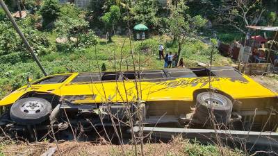 Así quedó el rapidito accidentado este viernes en Choloma, Cortés.