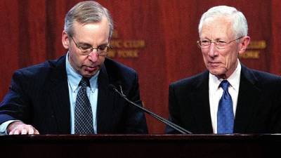 Willian Dudley (izquierda) y Stanley Fischer son parte del circulo cercano de Janet Yellen en el seno de la Fed.