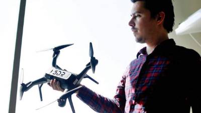 Jordi Muñoz Bardales empezó usando partes de una Nintendo Wii y un helicóptero de juguete. Hoy es el cofundador del fabricante de drones 3D Robotics.