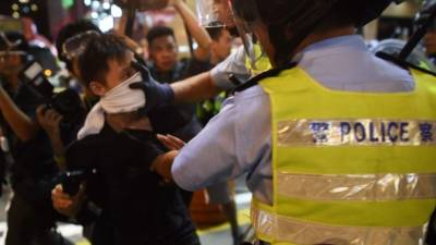 Un nuevo episodio de violencia policial contra los manifestantes prodemocracia se registró en Hong Kong esta mañana.