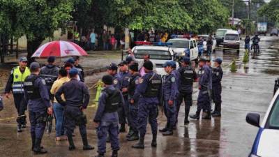 La mujer fue atacada a tiros por dos sicarios en el barrio Las Palma en San Pedro Sula.