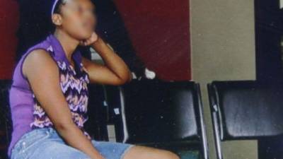 La madre del pequeño, que es menor de edad, fue llevada a la jefatura policial donde fue interrogada.