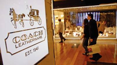 Pasillos con pocos clientes en el Morumbi Shopping Center de São Paulo.