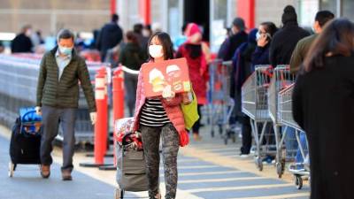 Desde su irrupción en China en diciembre, la pandemia ya se cobró más de 217,000 vidas en el mundo por más de 3 millones de contagios. Foto: AFP