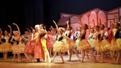 El ballet teatral del centro Cultural Infantil (CCI).