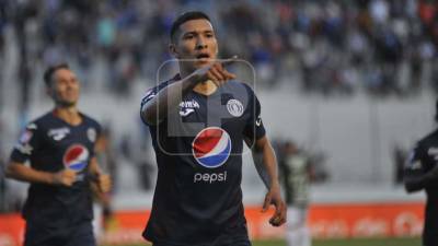 Kevin López celebrando su gol ante los verdes.