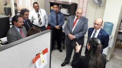 Pleno de magistrados del TSC junto a miembros de la Maccih.